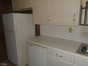 437 Lockridge Ln in Lawrenceville, GA - Building Photo - Building Photo