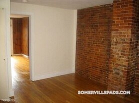 58 Atherton St, Unit 1R in Somerville, MA - Building Photo