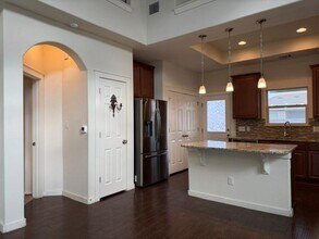 16101 Hawthorne Heights Trail in Austin, TX - Building Photo - Building Photo