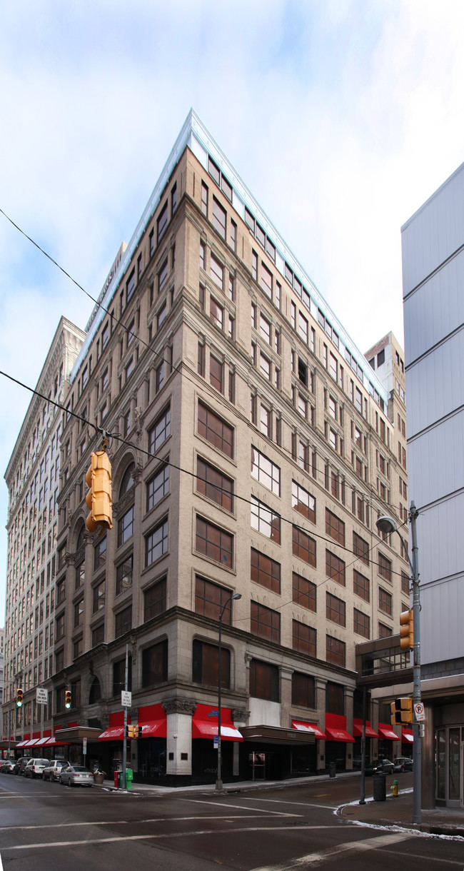 The Grand at Fifth Avenue in Pittsburgh, PA - Building Photo - Building Photo