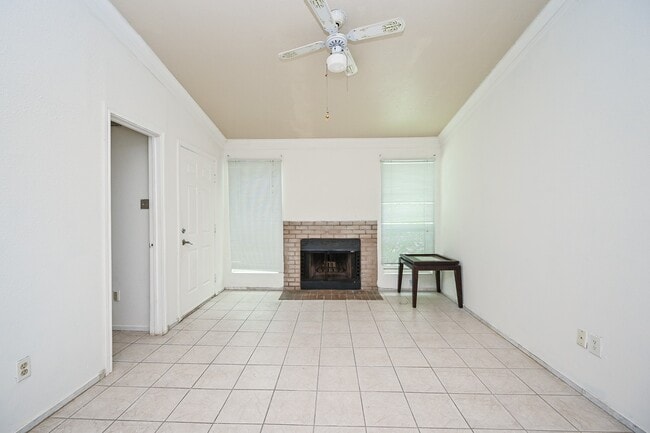 property at 3900 Woodchase Dr