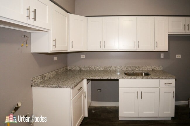 5517 N Kenmore Ave, Unit 101G in Chicago, IL - Building Photo - Building Photo