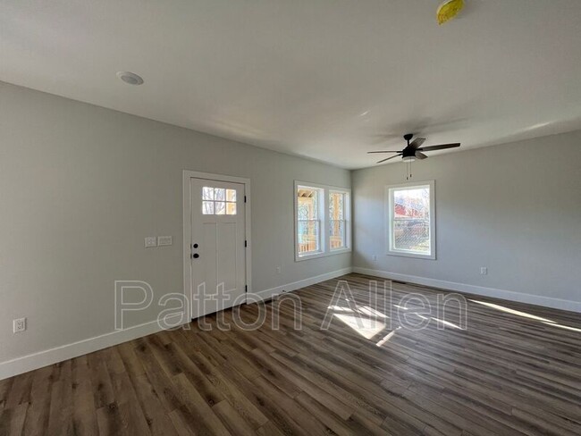 25 Nevada Ave in Asheville, NC - Building Photo - Building Photo