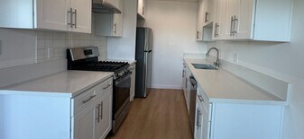 1157-1161 N Hobart Blvd in Los Angeles, CA - Building Photo