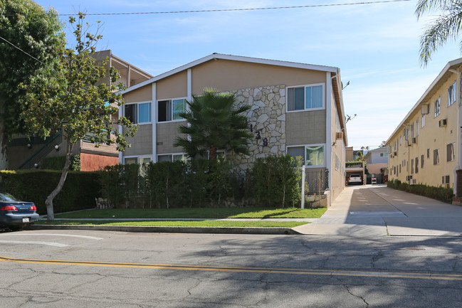 1138 N Louise St in Glendale, CA - Building Photo - Building Photo