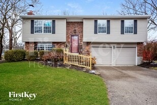 111 Timberlake Ct in Fishers, IN - Building Photo