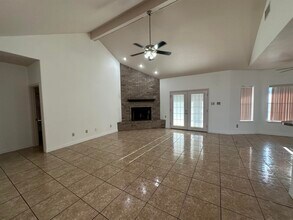 302 Echo Valley Dr in Del Rio, TX - Building Photo - Building Photo