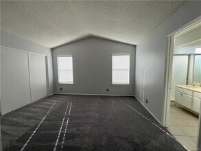 44017 Kirkland Ave in Lancaster, CA - Building Photo - Building Photo