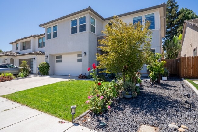 3625 Blue Bird Dr in Modesto, CA - Building Photo - Building Photo