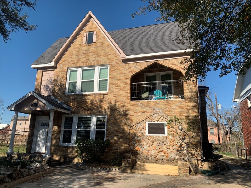 1919 Wentworth St in Houston, TX - Building Photo
