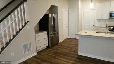 2329 Stephanie Tessa Ln in Woodbridge, VA - Building Photo - Building Photo