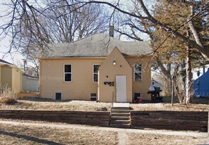 723 S 4th Ave in Sioux Falls, SD - Building Photo