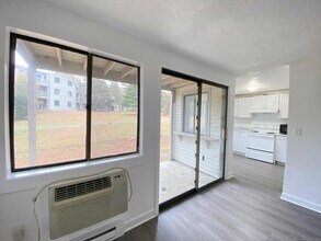 7 Padanaram Rd in Danbury, CT - Building Photo - Building Photo