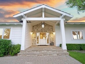 67 Eastfield Dr in Rolling Hills, CA - Building Photo - Building Photo