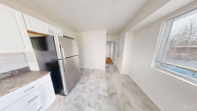 17 Marie Pkwy in Albany, NY - Building Photo - Building Photo