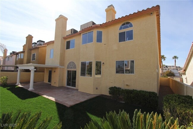 property at 262 Via Malorca St