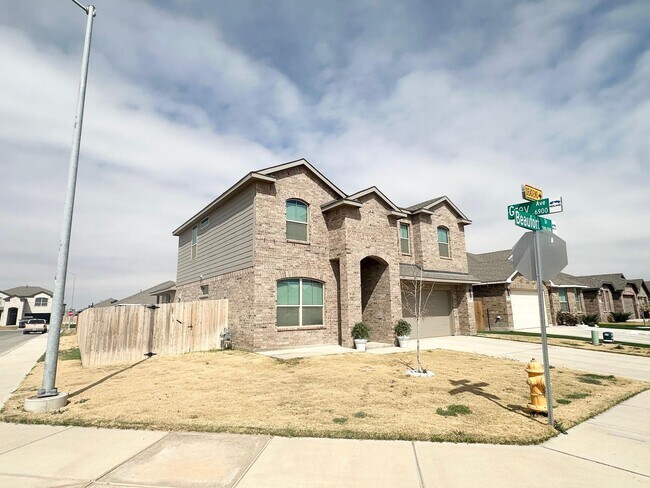 2201 Beaufort Dr in Midland, TX - Building Photo - Building Photo