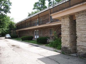 321 W Terra Cotta Ave Apartments