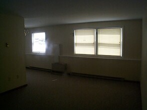 472 Middle St in Bath, ME - Building Photo - Building Photo