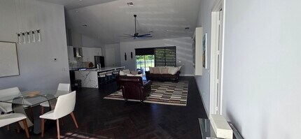 196 SW Paar Dr in Port St. Lucie, FL - Building Photo - Building Photo