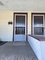 1023 Harrison Ave SW in Canton, OH - Building Photo