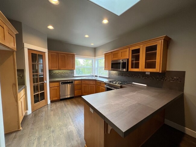 2448 NW Awbrey Rd in Bend, OR - Building Photo - Building Photo