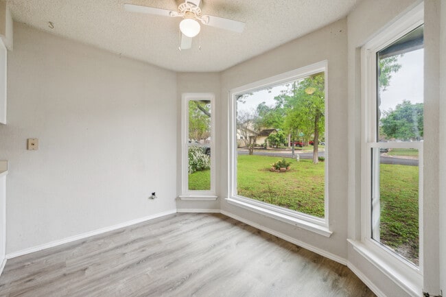 4509 Alta Loma Dr in Austin, TX - Building Photo - Building Photo