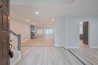 2115 Streamcrest Ln in Sugar Land, TX - Building Photo - Building Photo