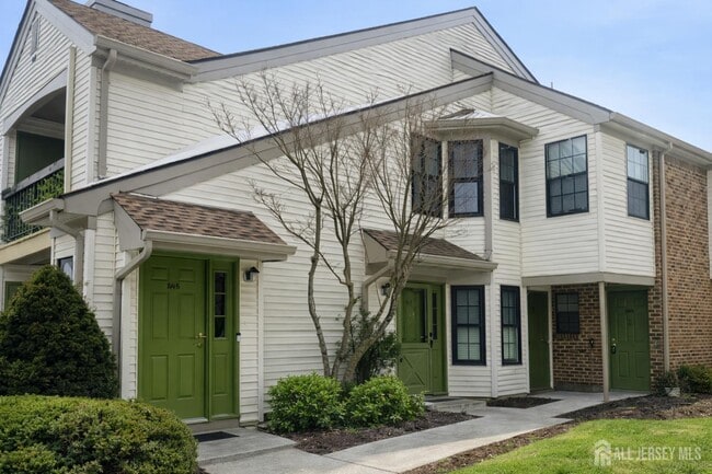 property at 1413 Pebble Pl