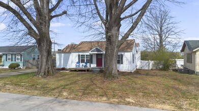 6627 Hilton Dr in Chattanooga, TN - Building Photo - Building Photo