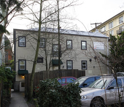 1818 NW Glisan St in Portland, OR - Building Photo - Building Photo