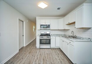 317 Ivy St in New Llano, LA - Building Photo - Building Photo