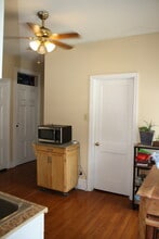 215 S New St, Unit 1 in West Chester, PA - Building Photo - Building Photo
