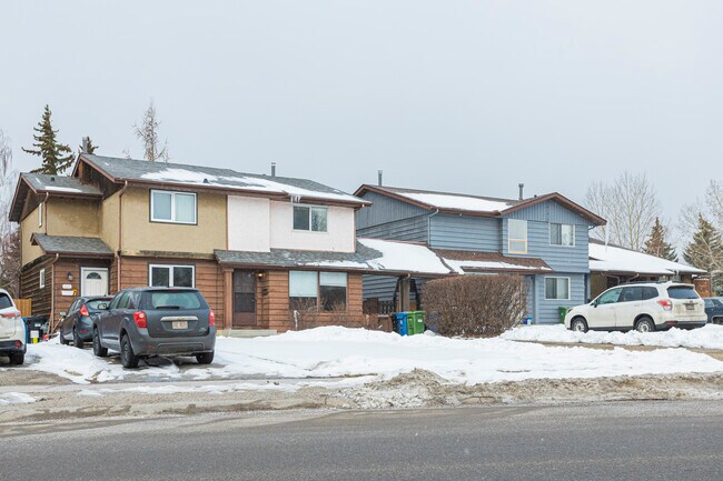 6506-6514 Ranchview Dr NW in Calgary, AB - Building Photo - Primary Photo