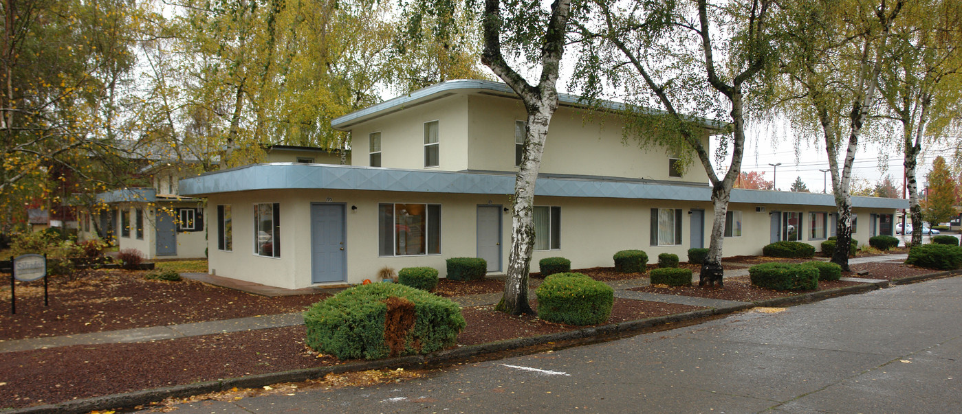 Salvador Apartments in Salem, OR - Building Photo