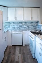 25 South End Rd in East Haven, CT - Building Photo - Building Photo