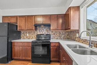 1302 N Gammon Rd in Middleton, WI - Building Photo - Building Photo