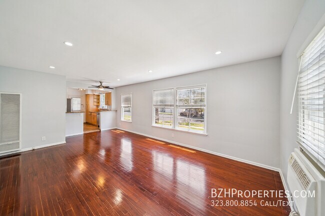 property at 5335 Vantage Ave