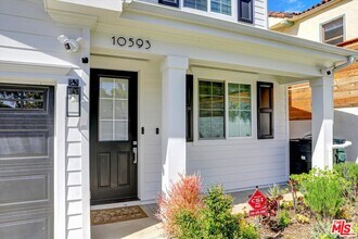 10593 Kinnard Ave in Los Angeles, CA - Foto de edificio - Building Photo