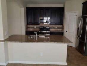 208 Morgan Isle Ln in Dickinson, TX - Building Photo - Building Photo