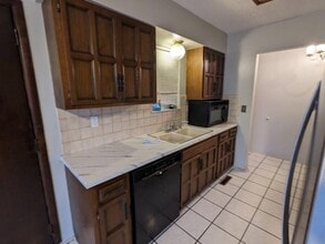 5108 E Looman St in Wichita, KS - Building Photo - Building Photo