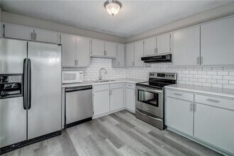 4084 Hidden Hollow Dr in Gainesville, GA - Building Photo - Building Photo