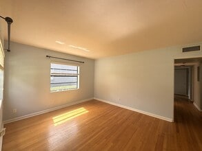 322 E Jersey St in Orlando, FL - Building Photo - Building Photo