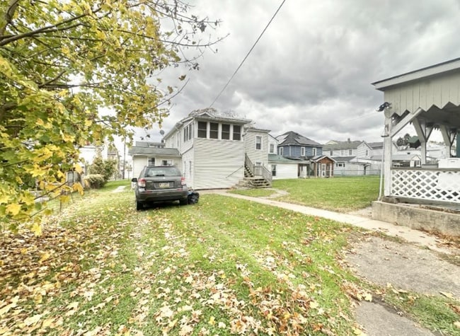 986 Ash St in Danville, PA - Building Photo - Building Photo