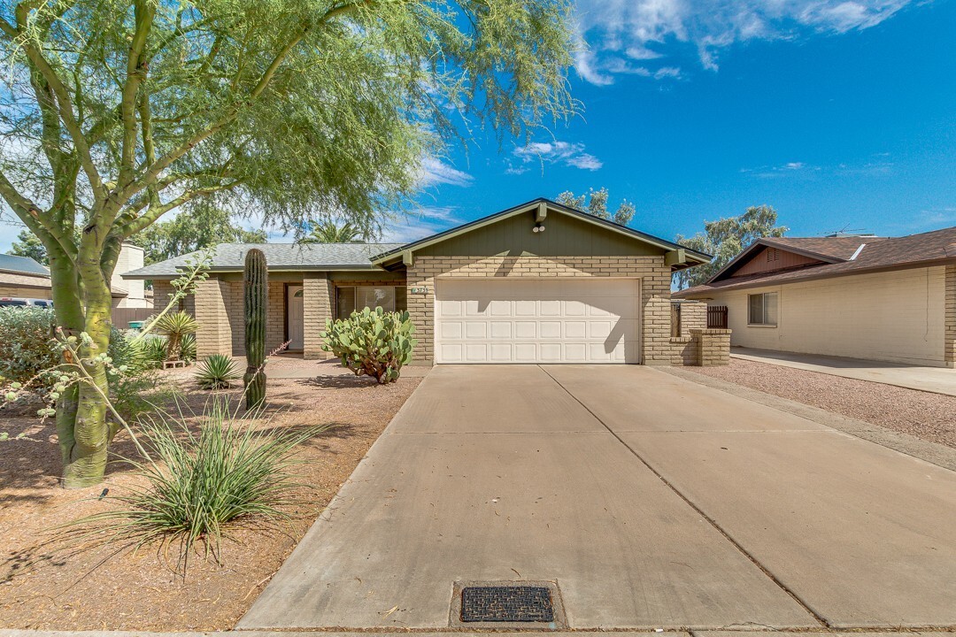 3739 S Siesta Ln in Tempe, AZ - Building Photo