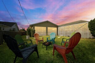 730 SE White Ave in Port St. Lucie, FL - Building Photo