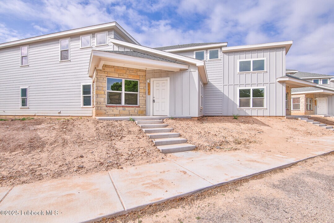 3119 74th St in Lubbock, TX - Building Photo