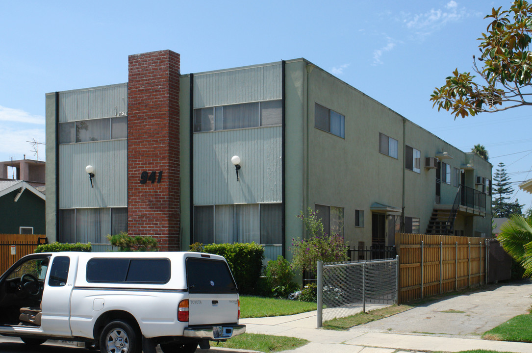 3941 Huron Ave in Culver City, CA - Building Photo