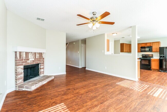 2036 Navada Way in Justin, TX - Building Photo - Building Photo