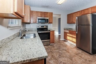 290 Pleasant Hills Dr in Covington, GA - Building Photo - Building Photo